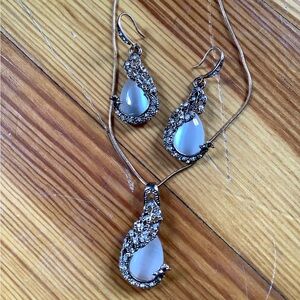 Necklace Earrings Set